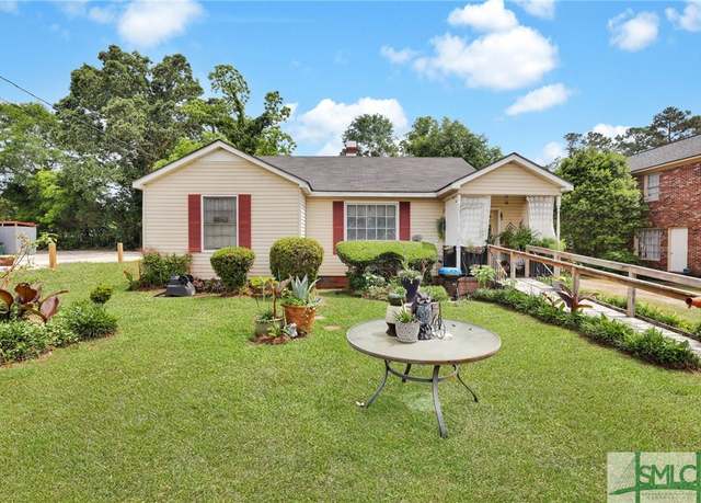 Property at 860 Northside Dr E, Statesboro, GA 30458, 3 beds, 2 baths