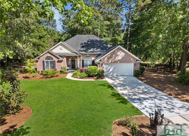 Property at 35 Downie Ct, Richmond Hill, GA 31324, 4 beds, 2 baths