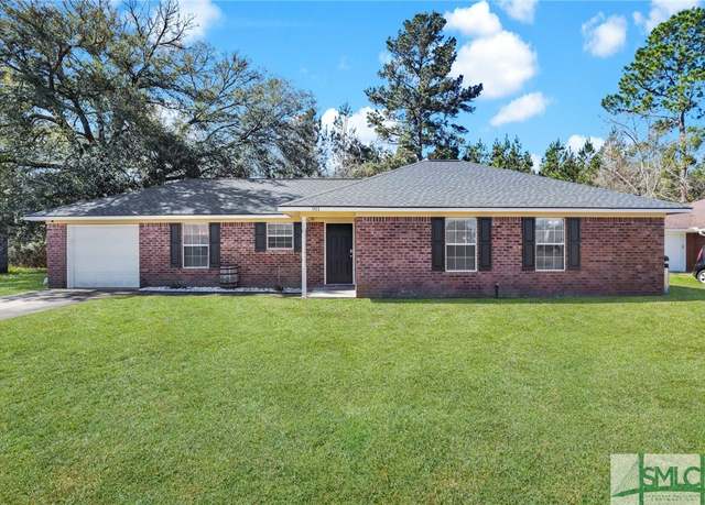 Property at 911 Summer Dr, Hinesville, GA 31313, 3 beds, 2 baths
