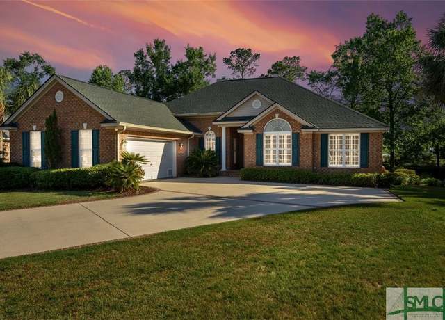 Property at 271 St Catherines Ct, Richmond Hill, GA 31324, 4 beds, 2 baths