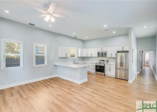 Property at 1516 Ware St, Savannah, GA 31401, 3 beds, 2 baths