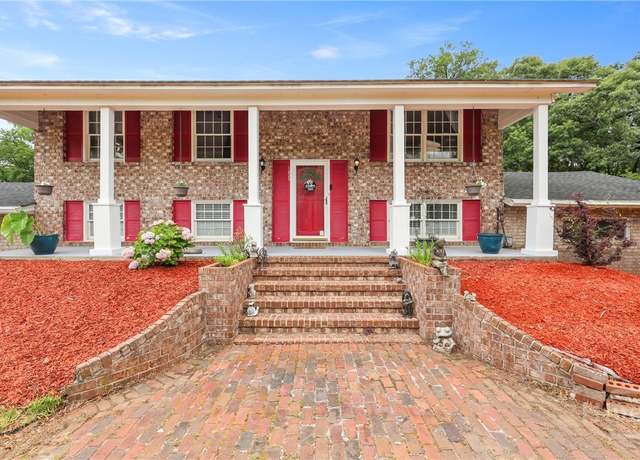 Property at 1025 Mohawk St, Savannah, GA 31419, 4 beds, 2.5 baths