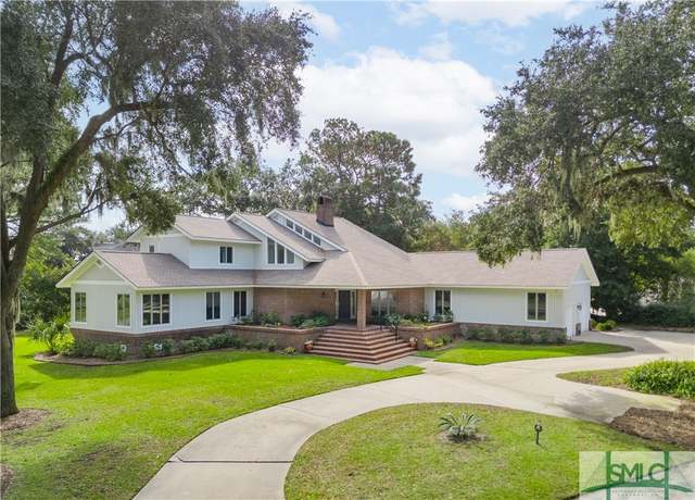 Property at 4 Lockwood Ln, Savannah, GA 31411, 4 beds, 3.5 baths