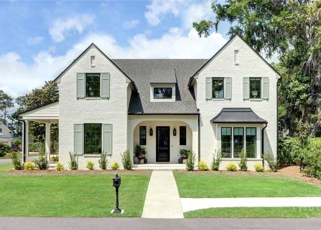 Property at 217 John Wesley Way, Savannah, GA 31404, 5 beds, 4.5 baths