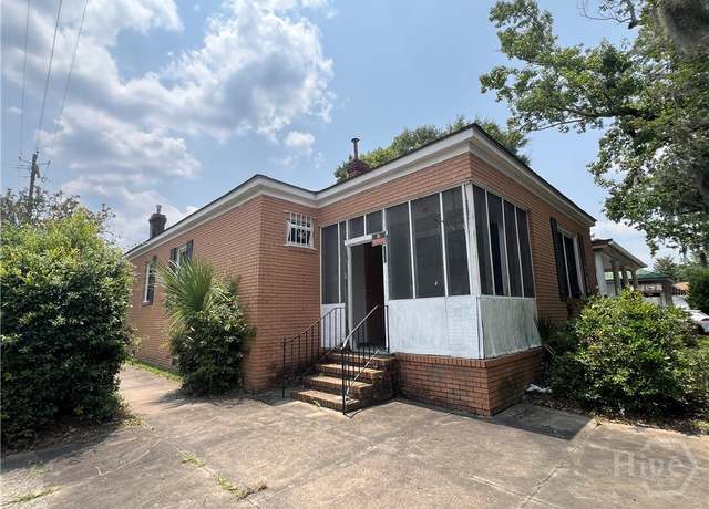 Property at 601 W 45th St, Savannah, GA 31405, 3 beds, 1 bath