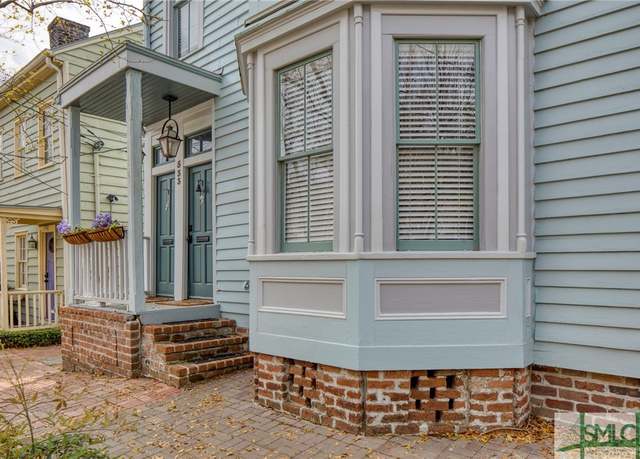 Property at 533 E Taylor St, Savannah, GA 31401, 5 beds, 3 baths