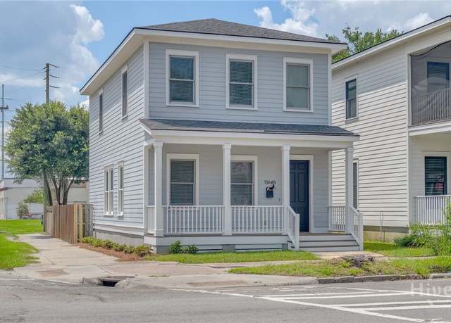 Property at 545 E Anderson St, Savannah, GA 31401, 3 beds, 2.5 baths