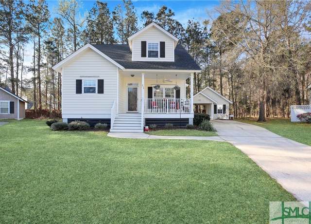 Property at 252 Vining Way, Richmond Hill, GA 31324, 3 beds, 2 baths
