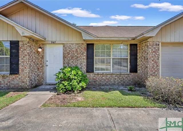 Property at 767 Madison Dr, Hinesville, GA 31313, 3 beds, 2 baths