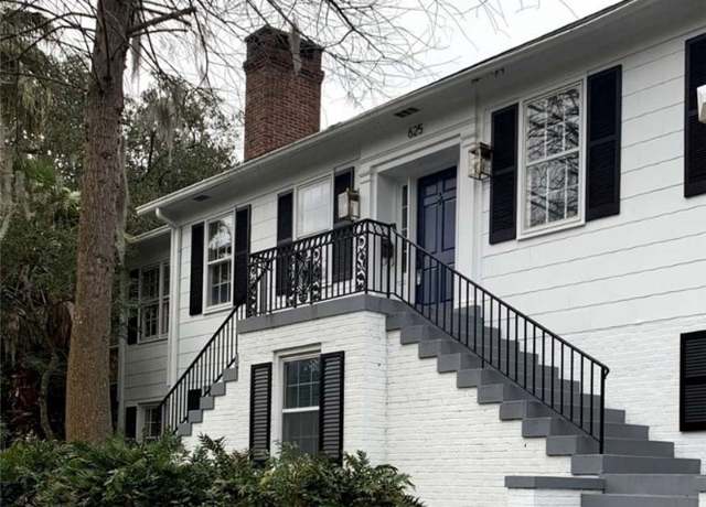 Property at 625 E 46th St, Savannah, GA 31405, 5 beds, 3 baths