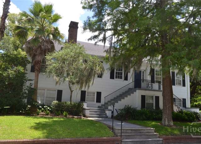 Property at 625 E 46th St, Savannah, GA 31405, 5 beds, 3 baths
