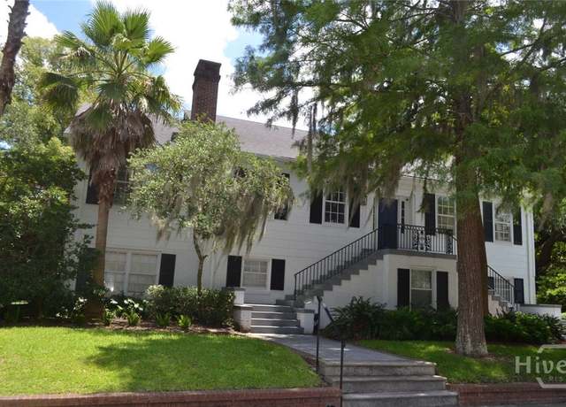 Property at 625 E 46th St, Savannah, GA 31405, 5 beds, 3 baths