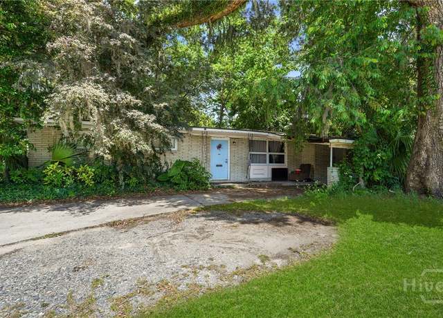 Property at 410 E Montgomery Cross Rd, Savannah, GA 31406, 3 beds, 1 bath