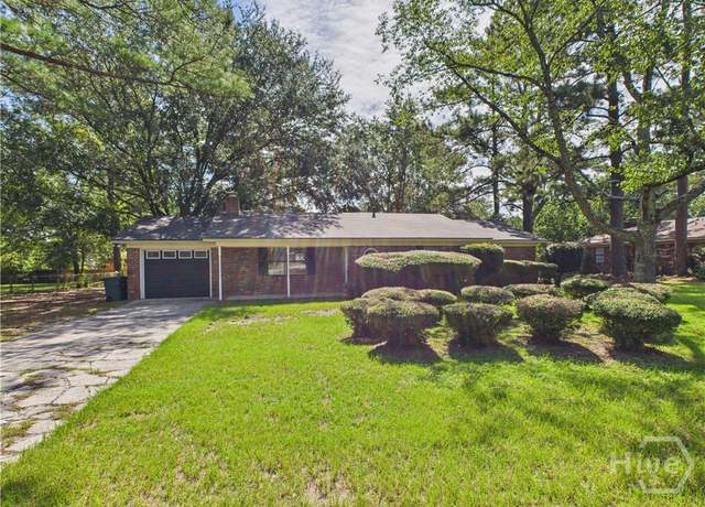 Property at 1108 Hickory St, Hinesville, GA 31313, 3 beds, 2 baths