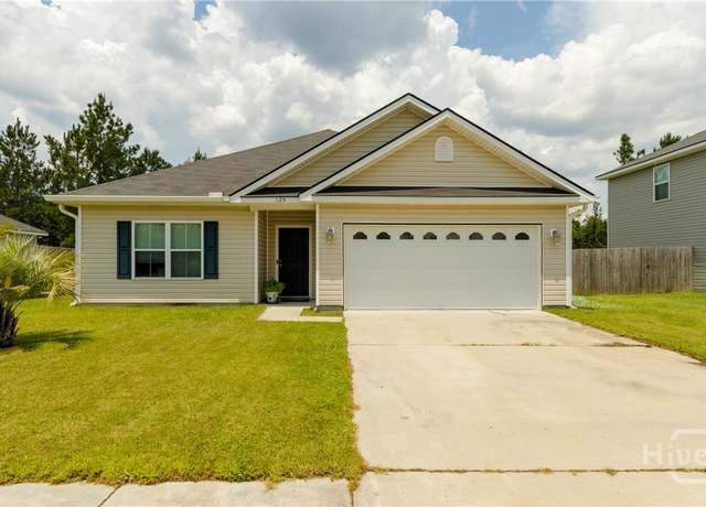 Property at 125 Whipple Ave, Hinesville, GA 31313, 3 beds, 2 baths
