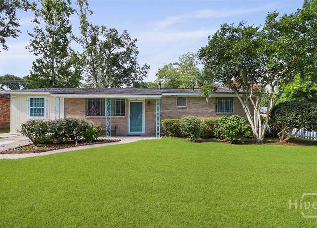 Property at 101 Seminole St, Savannah, GA 31406, 3 beds, 1 bath