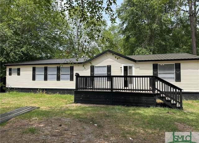 Property at 203 Eagle Court Ct, Springfield, GA 31329, 3 beds, 2 baths