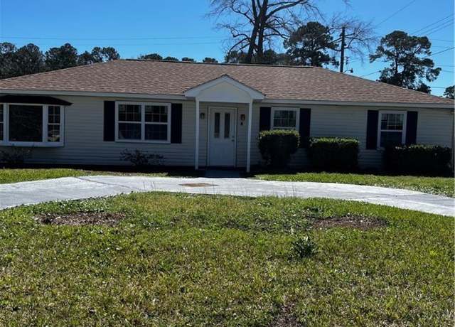 Property at 4 Friar Tuck Dr, Savannah, GA 31406, 4 beds, 2 baths