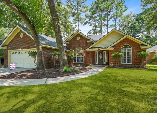 Property at 27 Heron View Ct, Richmond Hill, GA 31324, 3 beds, 2 baths