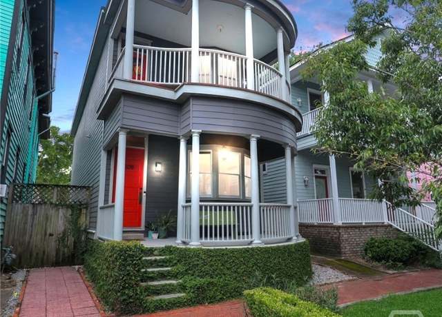 Property at 309 E Duffy St, Savannah, GA 31401, 4 beds, 2 baths