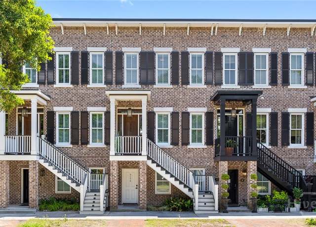 Property at 517 E Liberty St, Savannah, GA 31401, 4 beds, 4.5 baths