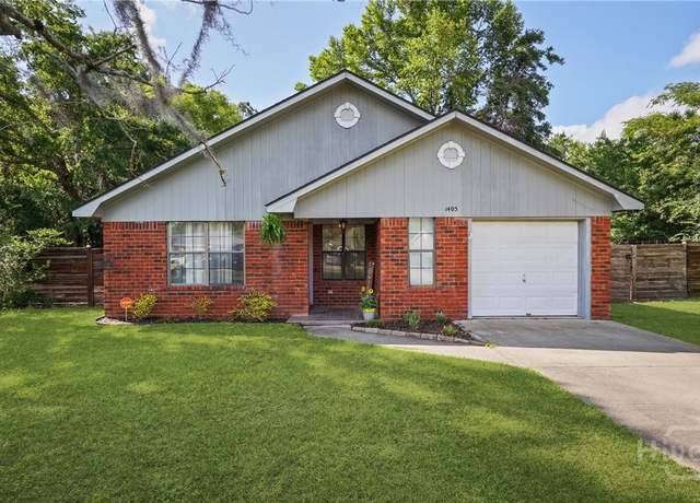 Property at 1405 Desert Storm Dr, Hinesville, GA 31313, 3 beds, 2 baths