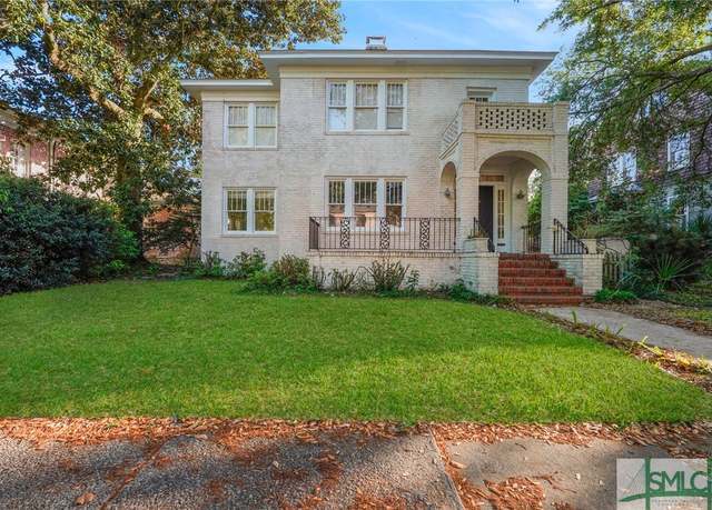 Property at 217 E 44th St, Savannah, GA 31405, 4 beds, 2 baths