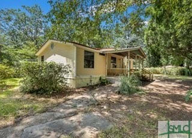 Property at 137 Thelma Dr, Summerville, SC 29485, 3 beds, 2 baths