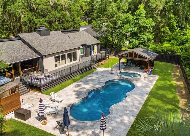 Property at 24 Landon Ln, Savannah, GA 31410, 5 beds, 3 baths