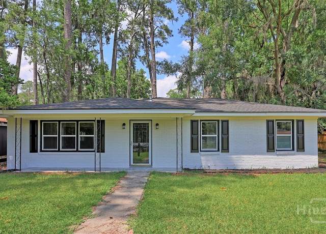 Property at 712 Lee Blvd, Savannah, GA 31405, 3 beds, 2 baths