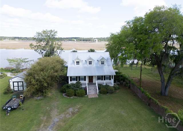 Property at 159 E 1st St, Midway, GA 31320, 3 beds, 2 baths
