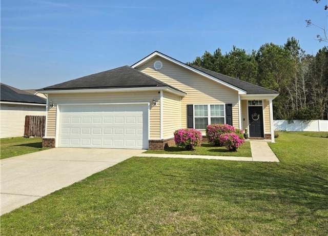 Property at 115 Red Oak Dr, Richmond Hill, GA 31324, 4 beds, 2 baths