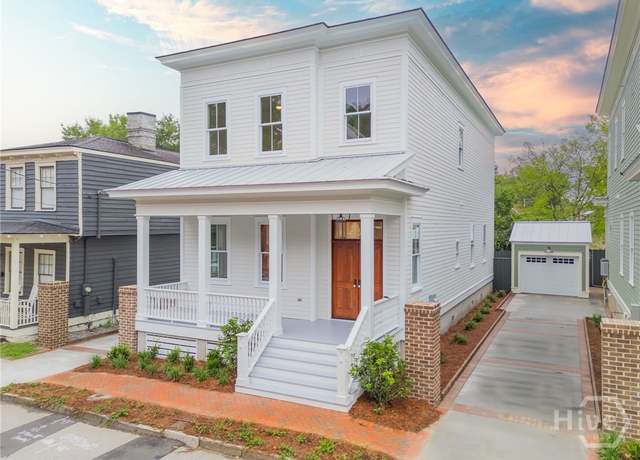 Property at 509 E Huntingdon St, Savannah, GA 31401, 3 beds, 2.5 baths