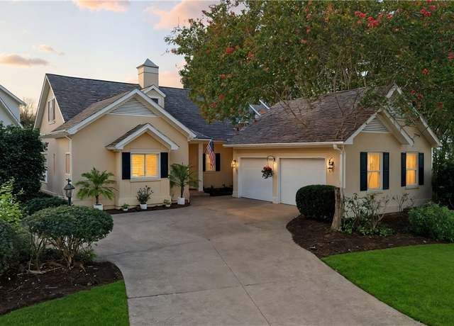 Property at 2 Broomsedge Ln, Savannah, GA 31411, 3 beds, 2.5 baths