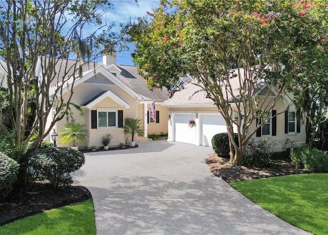 Property at 2 Broomsedge Ln, Savannah, GA 31411, 3 beds, 2.5 baths