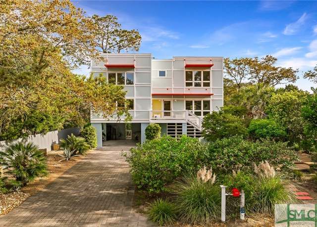 Property at 1111 Laurel Ave, Tybee Island, GA 31328, 3 beds, 3 baths