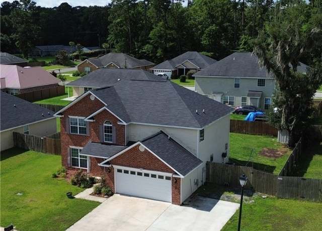 Property at 42 Kinlock Ct, Midway, GA 31320, 3 beds, 2.5 baths