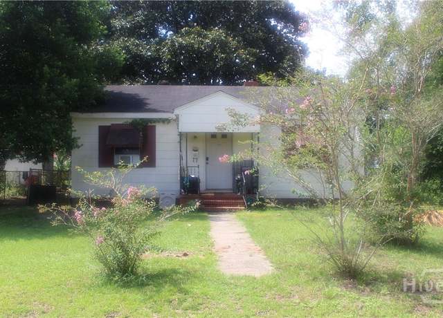 Property at 2103 New Mexico St, Savannah, GA 31404, 2 beds, 1 bath
