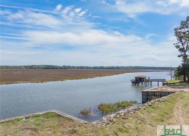 Property at 748 Tivoli Trail Rd, Richmond Hill, GA 31324