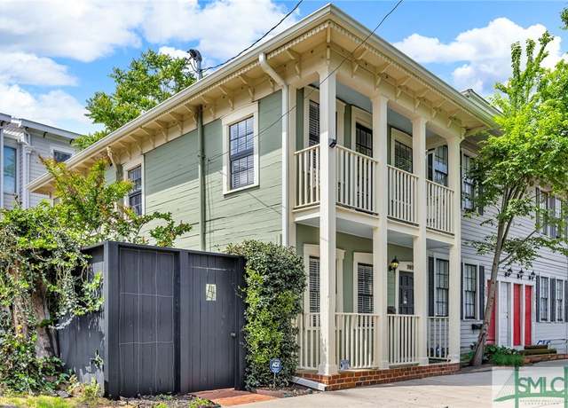 Property at 307 W Huntingdon St, Savannah, GA 31401, 3 beds, 2 baths