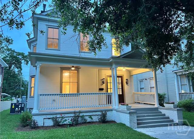Property at 815 E Henry St, Savannah, GA 31401, 3 beds, 2.5 baths