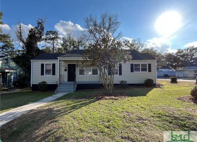 Property at 2401 E 38th St, Savannah, GA 31404, 3 beds, 1 bath