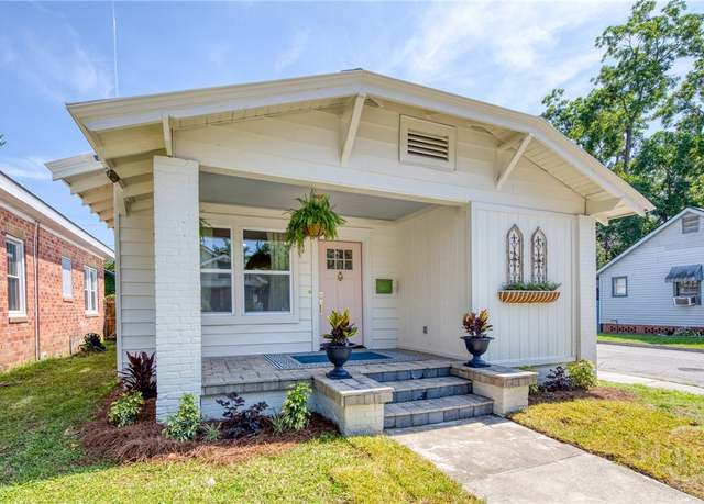 Property at 1136 E 39th St, Savannah, GA 31404, 2 beds, 2 baths