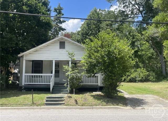 Property at 336 Johnson St, Statesboro, GA 30458, 3 beds, 1 bath