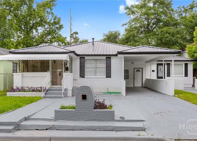 Property at 819 W 51st St, Savannah, GA 31405, 4 beds, 2.5 baths