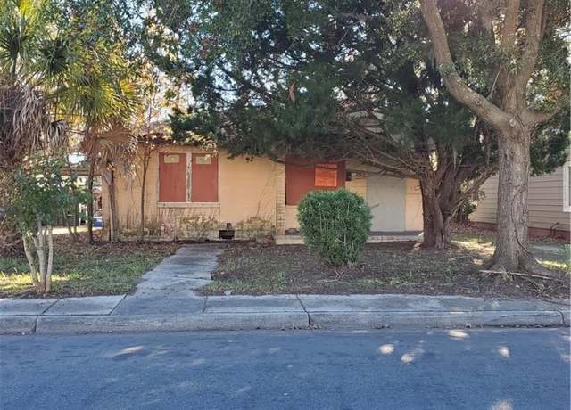 Property at 1211 W 41st St, Savannah, GA 31415, 3 beds, 1 bath