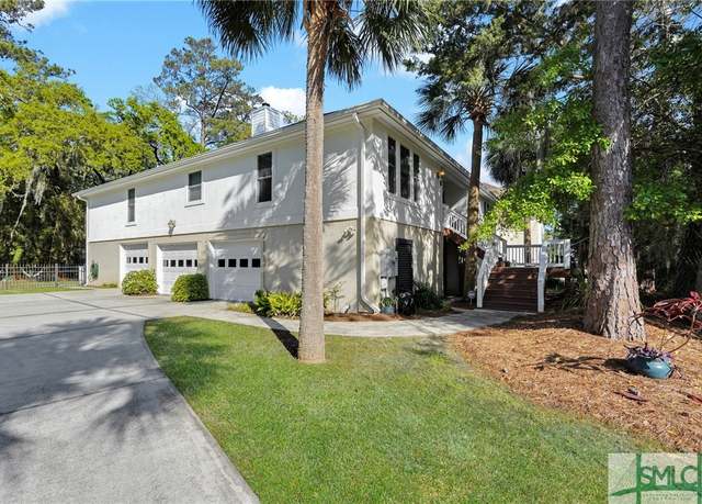 Property at 116 Brevard Ct, Savannah, GA 31410, 4 beds, 2.5 baths