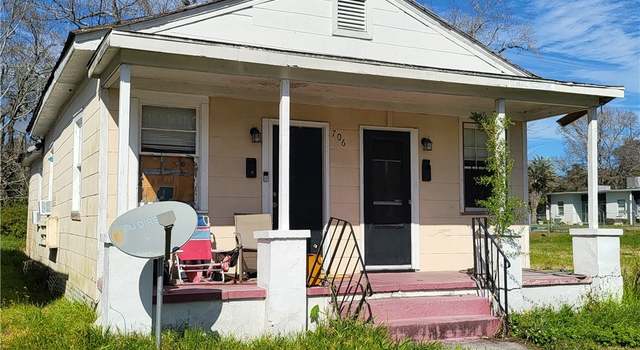 Photo of 706 W 51st St, Savannah, GA 31405