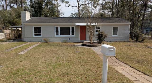 Photo of 8 Lawrence Dr, Savannah, GA 31406