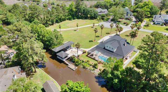 Property at 313 Lakeshore Dr, Savannah, GA 31419, 4 beds, 4.5 baths